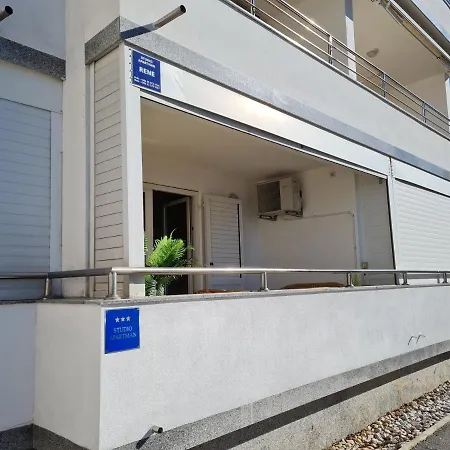 Rene Apartment Selce